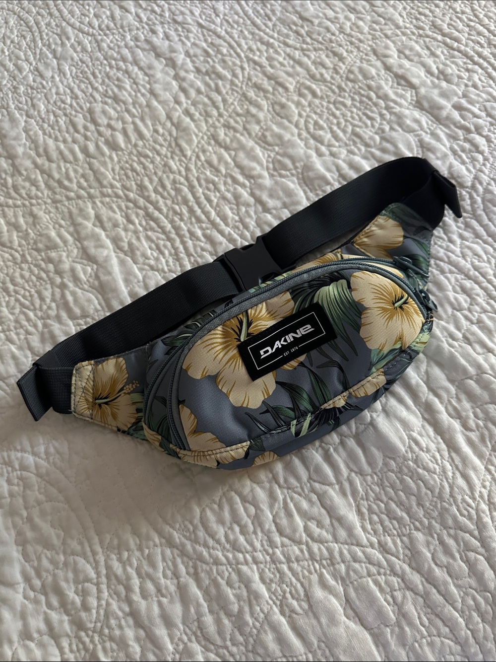 Dakine hip pack